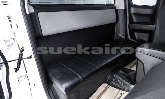 ซื้อ รถมือสอง Chevrolet Corolado ขาว รถยนต์ ใน %{เมือง} ใน กรุงเทพมหานคร ซื้อ รถมือสอง Chevrolet Corolado ขาว รถยนต์ ใน %{เมือง} ใน กรุงเทพมหานคร