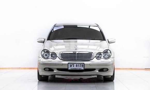 ซื้อ รถมือสอง Mercedes‒Benz C–Class สีน้ำตาล รถยนต์ ใน %{เมือง} ใน กรุงเทพมหานคร ซื้อ รถมือสอง Mercedes‒Benz C–Class สีน้ำตาล รถยนต์ ใน %{เมือง} ใน กรุงเทพมหานคร