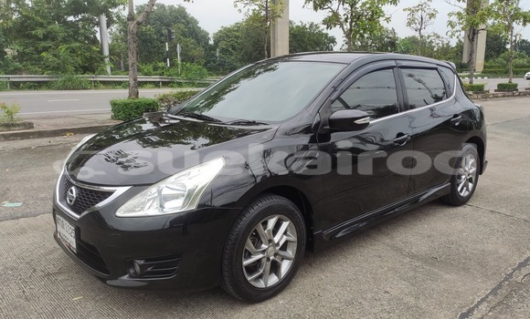 ซื้อ รถมือสอง Nissan Pulsar สีดำ รถยนต์ ใน %{เมือง} ใน กรุงเทพมหานคร