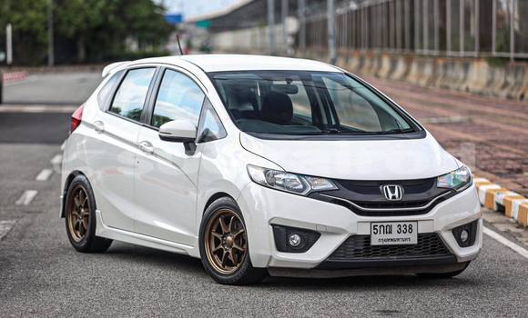 Buy Used Honda Jazz White Car in Bangkok in Bangkok