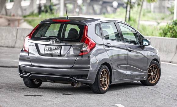 ซื้อ รถมือสอง Honda Jazz สีดำ รถยนต์ ใน %{เมือง} ใน กรุงเทพมหานคร ซื้อ รถมือสอง Honda Jazz สีดำ รถยนต์ ใน %{เมือง} ใน กรุงเทพมหานคร