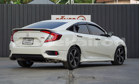 Buy Used Honda Civic White Car in Bangkok in Bangkok Buy Used Honda Civic White Car in Bangkok in Bangkok