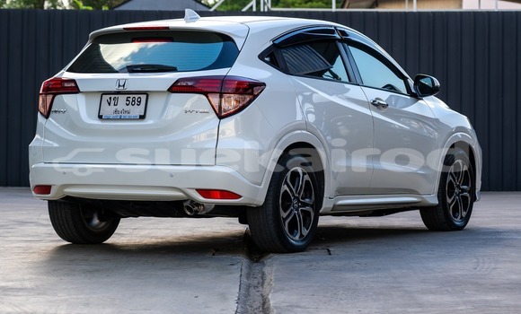 Buy Used Honda HR-V White Car in Bangkok in Bangkok Buy Used Honda HR-V White Car in Bangkok in Bangkok