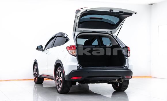 ซื้อ รถมือสอง Honda HR-V ขาว รถยนต์ ใน %{เมือง} ใน กรุงเทพมหานคร ซื้อ รถมือสอง Honda HR-V ขาว รถยนต์ ใน %{เมือง} ใน กรุงเทพมหานคร