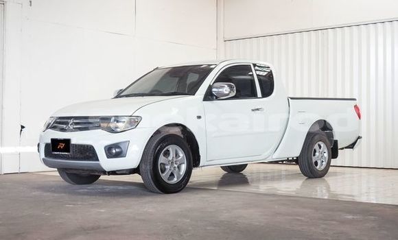 Buy Used Mitsubishi Triton White Car in Bangkok in Bangkok Buy Used Mitsubishi Triton White Car in Bangkok in Bangkok