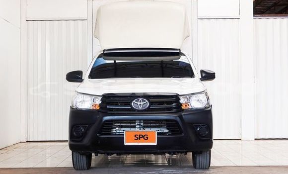 Buy Used Toyota Hiluxe Revo White Car in Bangkok in Bangkok Buy Used Toyota Hiluxe Revo White Car in Bangkok in Bangkok