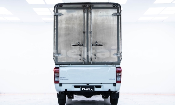 ซื้อ รถมือสอง Isuzu D-Max ขาว รถยนต์ ใน %{เมือง} ใน กรุงเทพมหานคร ซื้อ รถมือสอง Isuzu D-Max ขาว รถยนต์ ใน %{เมือง} ใน กรุงเทพมหานคร