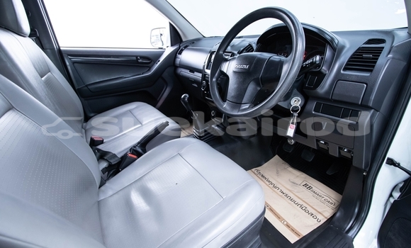 ซื้อ รถมือสอง Isuzu D-Max ขาว รถยนต์ ใน %{เมือง} ใน กรุงเทพมหานคร ซื้อ รถมือสอง Isuzu D-Max ขาว รถยนต์ ใน %{เมือง} ใน กรุงเทพมหานคร