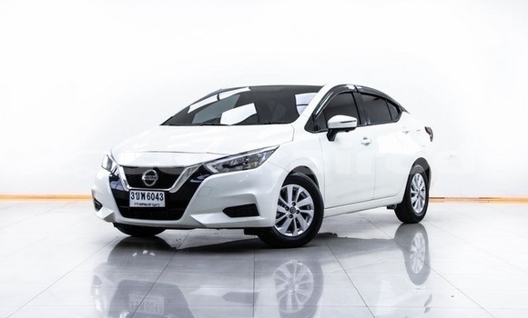 ซื้อ รถมือสอง Nissan Almera ขาว รถยนต์ ใน %{เมือง} ใน กรุงเทพมหานคร