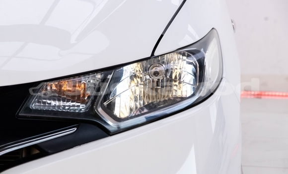 Buy Used Honda Jazz White Car in Bangkok in Bangkok Buy Used Honda Jazz White Car in Bangkok in Bangkok