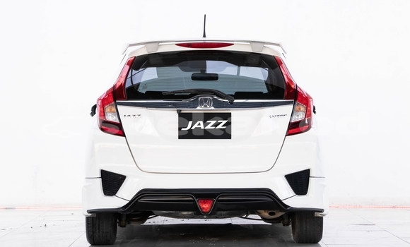 ซื้อ รถมือสอง Honda Jazz ขาว รถยนต์ ใน %{เมือง} ใน กรุงเทพมหานคร ซื้อ รถมือสอง Honda Jazz ขาว รถยนต์ ใน %{เมือง} ใน กรุงเทพมหานคร