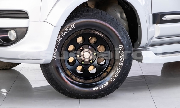 Buy Used Chevrolet TrailBlazer White Car in Bangkok in Bangkok Buy Used Chevrolet TrailBlazer White Car in Bangkok in Bangkok