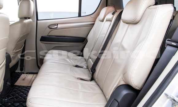 Buy Used Chevrolet TrailBlazer White Car in Bangkok in Bangkok Buy Used Chevrolet TrailBlazer White Car in Bangkok in Bangkok