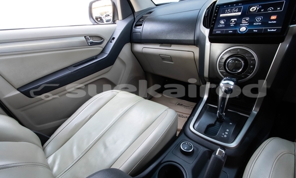 Buy Used Chevrolet TrailBlazer White Car in Bangkok in Bangkok Buy Used Chevrolet TrailBlazer White Car in Bangkok in Bangkok