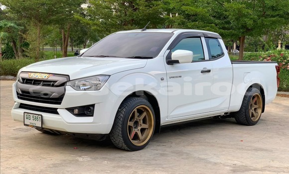 ซื้อ รถมือสอง Isuzu D-Max ขาว รถยนต์ ใน %{เมือง} ใน กรุงเทพมหานคร