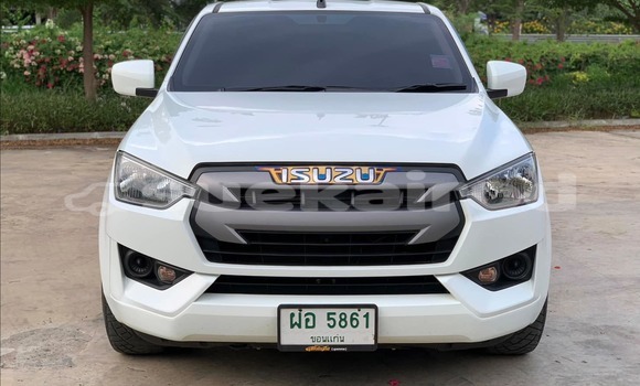 Buy Used Isuzu D-Max White Car in Bangkok in Bangkok Buy Used Isuzu D-Max White Car in Bangkok in Bangkok