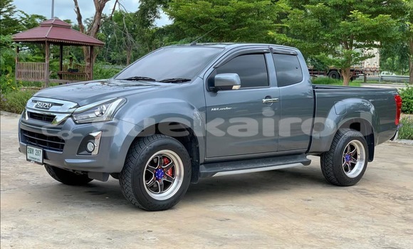 ซื้อ รถมือสอง Isuzu D-Max อื่น ๆ รถยนต์ ใน %{เมือง} ใน กรุงเทพมหานคร
