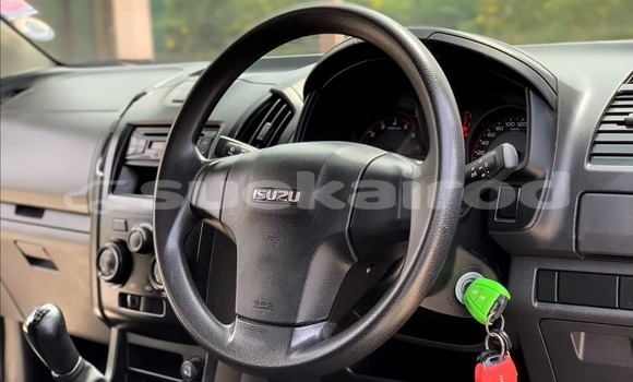 ซื้อ รถมือสอง Isuzu D-Max ขาว รถยนต์ ใน %{เมือง} ใน กรุงเทพมหานคร ซื้อ รถมือสอง Isuzu D-Max ขาว รถยนต์ ใน %{เมือง} ใน กรุงเทพมหานคร