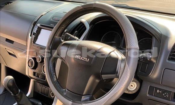 ซื้อ รถมือสอง Isuzu D-Max สีดำ รถยนต์ ใน %{เมือง} ใน กรุงเทพมหานคร ซื้อ รถมือสอง Isuzu D-Max สีดำ รถยนต์ ใน %{เมือง} ใน กรุงเทพมหานคร