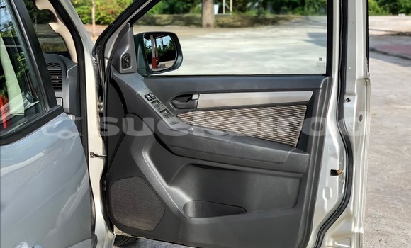 Buy Used Chevrolet Colorado Other Car in Bangkok in Bangkok Buy Used Chevrolet Colorado Other Car in Bangkok in Bangkok