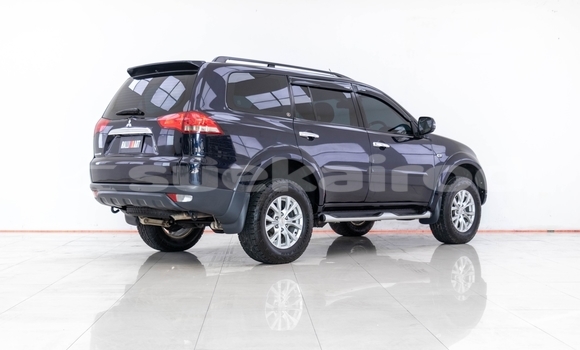 Buy Used Mitsubishi Pajero Blue Car in Bangkok in Bangkok Buy Used Mitsubishi Pajero Blue Car in Bangkok in Bangkok