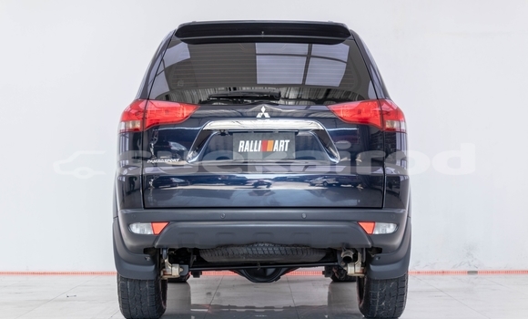 Buy Used Mitsubishi Pajero Blue Car in Bangkok in Bangkok Buy Used Mitsubishi Pajero Blue Car in Bangkok in Bangkok
