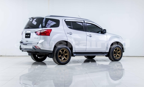 Buy Used Isuzu MU-X Other Car in Bangkok in Bangkok Buy Used Isuzu MU-X Other Car in Bangkok in Bangkok