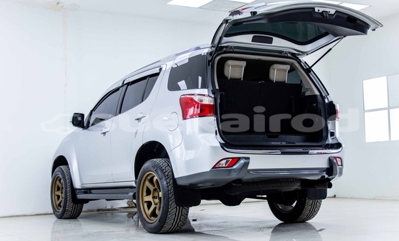 Buy Used Isuzu MU-X Other Car in Bangkok in Bangkok Buy Used Isuzu MU-X Other Car in Bangkok in Bangkok