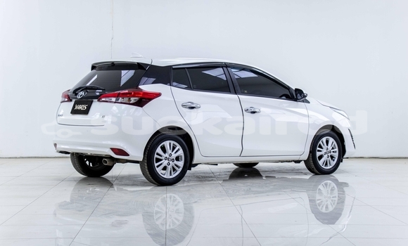 ซื้อ รถมือสอง Toyota Yaris ขาว รถยนต์ ใน %{เมือง} ใน กรุงเทพมหานคร ซื้อ รถมือสอง Toyota Yaris ขาว รถยนต์ ใน %{เมือง} ใน กรุงเทพมหานคร