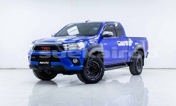 Buy Used Toyota Hiluxe Revo Blue Car in Bangkok in Bangkok