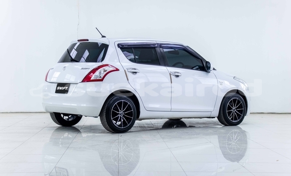 ซื้อ รถมือสอง Suzuki Swift ขาว รถยนต์ ใน %{เมือง} ใน กรุงเทพมหานคร ซื้อ รถมือสอง Suzuki Swift ขาว รถยนต์ ใน %{เมือง} ใน กรุงเทพมหานคร