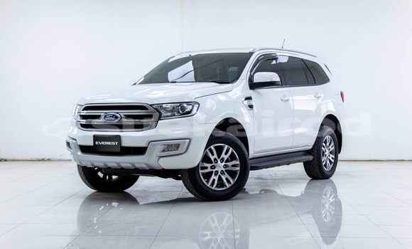 Buy Used Ford Everest White Car in Bangkok in Bangkok