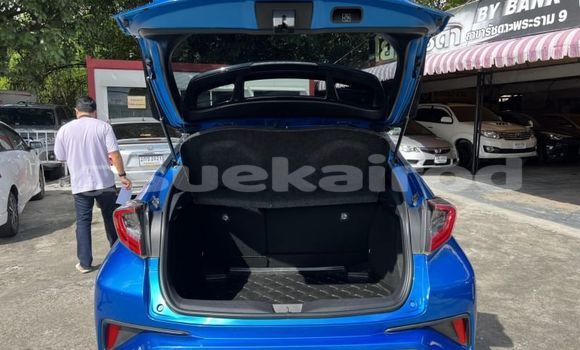 Buy Used Toyota C-HR Blue Car in Bangkok in Bangkok Buy Used Toyota C-HR Blue Car in Bangkok in Bangkok