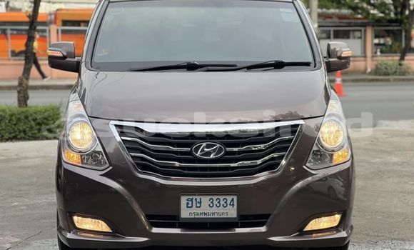 ซื้อ รถมือสอง Hyundai H1 สีน้ำตาล รถยนต์ ใน %{เมือง} ใน กรุงเทพมหานคร ซื้อ รถมือสอง Hyundai H1 สีน้ำตาล รถยนต์ ใน %{เมือง} ใน กรุงเทพมหานคร