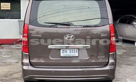 ซื้อ รถมือสอง Hyundai H1 สีน้ำตาล รถยนต์ ใน %{เมือง} ใน กรุงเทพมหานคร ซื้อ รถมือสอง Hyundai H1 สีน้ำตาล รถยนต์ ใน %{เมือง} ใน กรุงเทพมหานคร