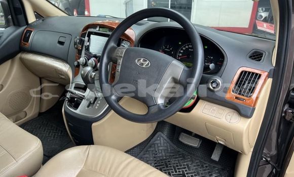 ซื้อ รถมือสอง Hyundai H1 สีน้ำตาล รถยนต์ ใน %{เมือง} ใน กรุงเทพมหานคร ซื้อ รถมือสอง Hyundai H1 สีน้ำตาล รถยนต์ ใน %{เมือง} ใน กรุงเทพมหานคร