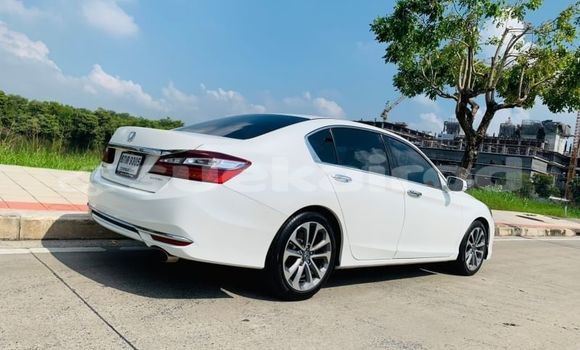 Buy Used Honda Accord White Car in Bangkok in Bangkok Buy Used Honda Accord White Car in Bangkok in Bangkok