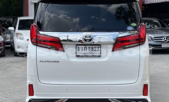 Buy Used Toyota Alphard White Car in Bangkok in Bangkok Buy Used Toyota Alphard White Car in Bangkok in Bangkok