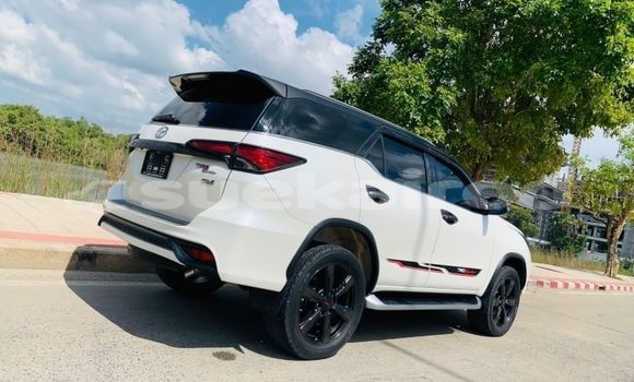 Buy Used Toyota Fortuner White Car in Bangkok in Bangkok Buy Used Toyota Fortuner White Car in Bangkok in Bangkok