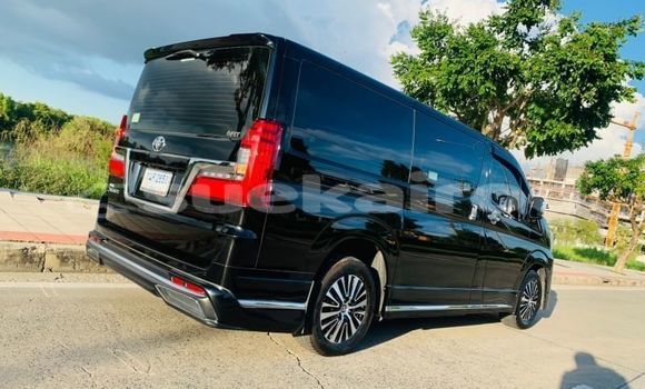 Buy Used Toyota Crown Majesta Black Car in Bangkok in Bangkok Buy Used Toyota Crown Majesta Black Car in Bangkok in Bangkok