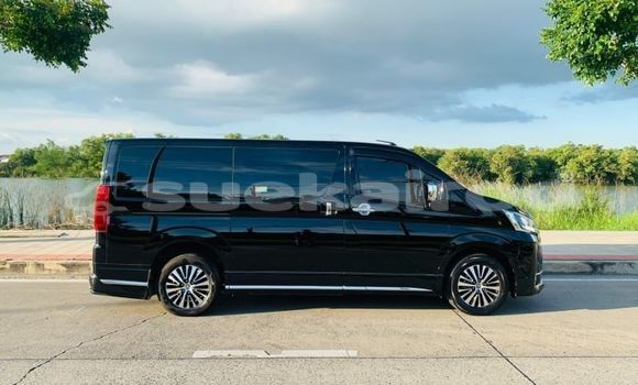 Buy Used Toyota Crown Majesta Black Car in Bangkok in Bangkok Buy Used Toyota Crown Majesta Black Car in Bangkok in Bangkok