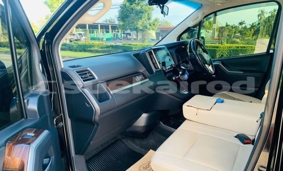 Buy Used Toyota Crown Majesta Black Car in Bangkok in Bangkok Buy Used Toyota Crown Majesta Black Car in Bangkok in Bangkok