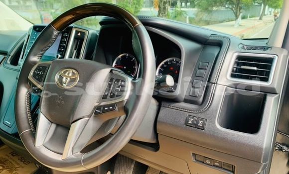 Buy Used Toyota Crown Majesta Black Car in Bangkok in Bangkok Buy Used Toyota Crown Majesta Black Car in Bangkok in Bangkok