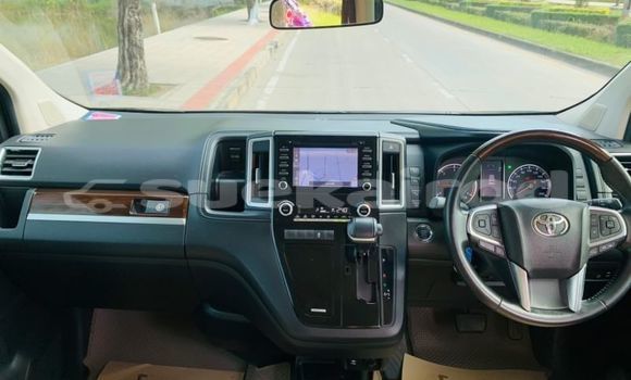 Buy Used Toyota Crown Majesta Black Car in Bangkok in Bangkok Buy Used Toyota Crown Majesta Black Car in Bangkok in Bangkok