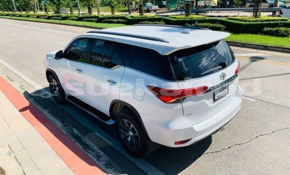 Buy Used Toyota Fortuner White Car in Bangkok in Bangkok Buy Used Toyota Fortuner White Car in Bangkok in Bangkok
