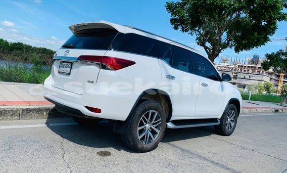 Buy Used Toyota Fortuner White Car in Bangkok in Bangkok Buy Used Toyota Fortuner White Car in Bangkok in Bangkok