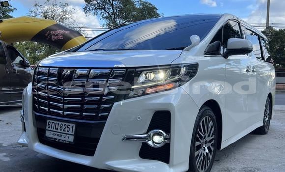 Buy Used Toyota Alphard White Car in Bangkok in Bangkok