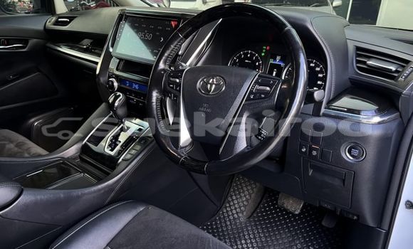 ซื้อ รถมือสอง Toyota Alphard ขาว รถยนต์ ใน %{เมือง} ใน กรุงเทพมหานคร ซื้อ รถมือสอง Toyota Alphard ขาว รถยนต์ ใน %{เมือง} ใน กรุงเทพมหานคร