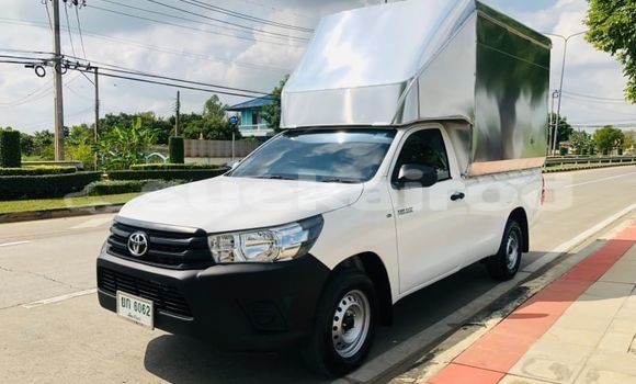 Buy Used Toyota Hiluxe Revo White Car in Bangkok in Bangkok Buy Used Toyota Hiluxe Revo White Car in Bangkok in Bangkok