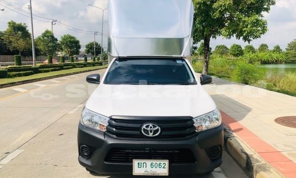 Buy Used Toyota Hiluxe Revo White Car in Bangkok in Bangkok Buy Used Toyota Hiluxe Revo White Car in Bangkok in Bangkok